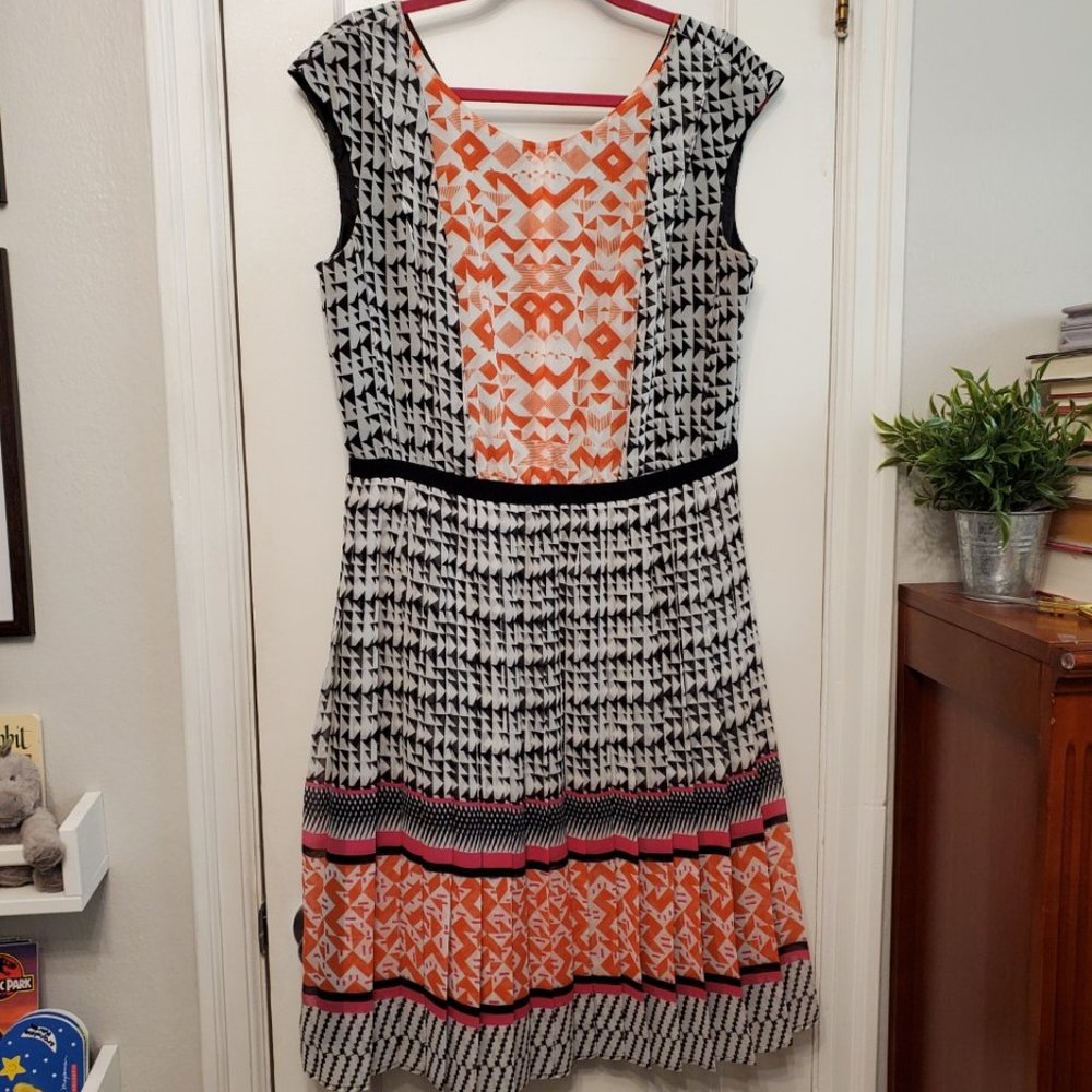 Pleated Knee-length Dress